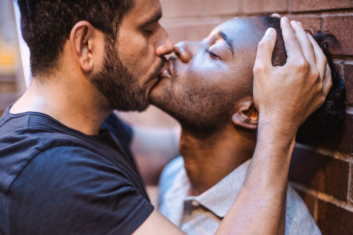 Chalance: The 2026 Anti-Situationship Movement That's Changing Dating