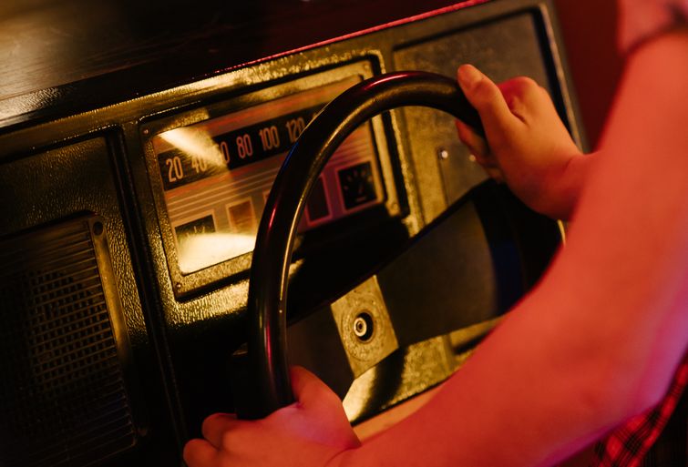 Online Casino: Spielautomaten und Live-Spiele im Überblick