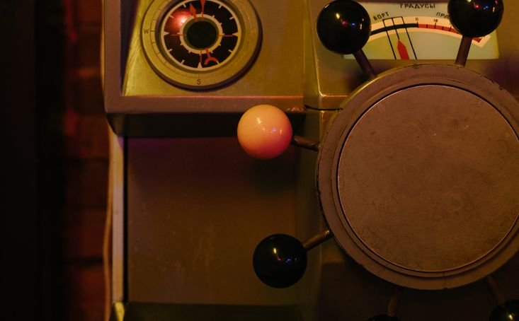 Online Casino: Spielautomaten und Live-Spiele im Überblick