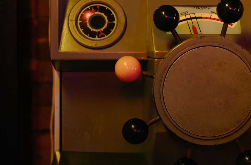 Online Casino: Spielautomaten und Live-Spiele im Überblick