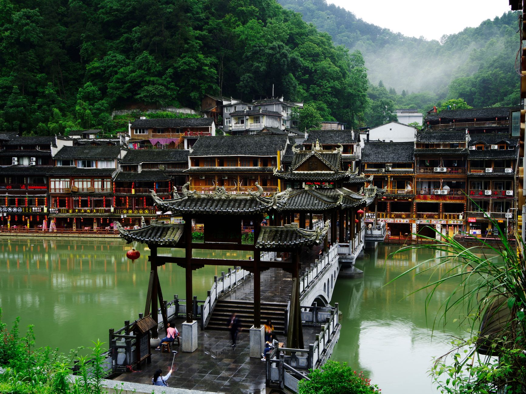 Airport transfers in Fenghuang County Airport transfers in Fenghuang County