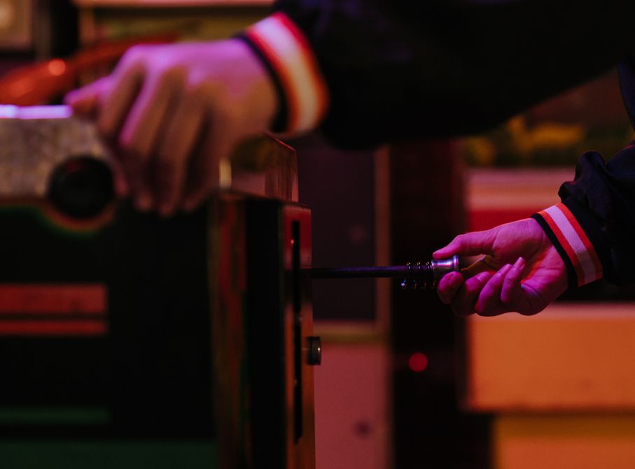 Online Casino: Spielautomaten und Live-Spiele im Überblick