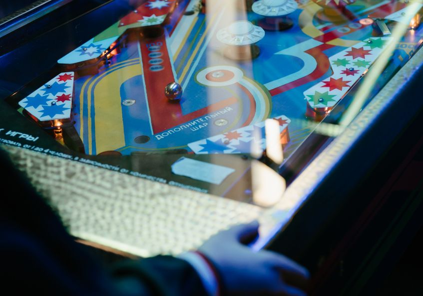 Online Casino: Spielautomaten und Live-Spiele im Überblick