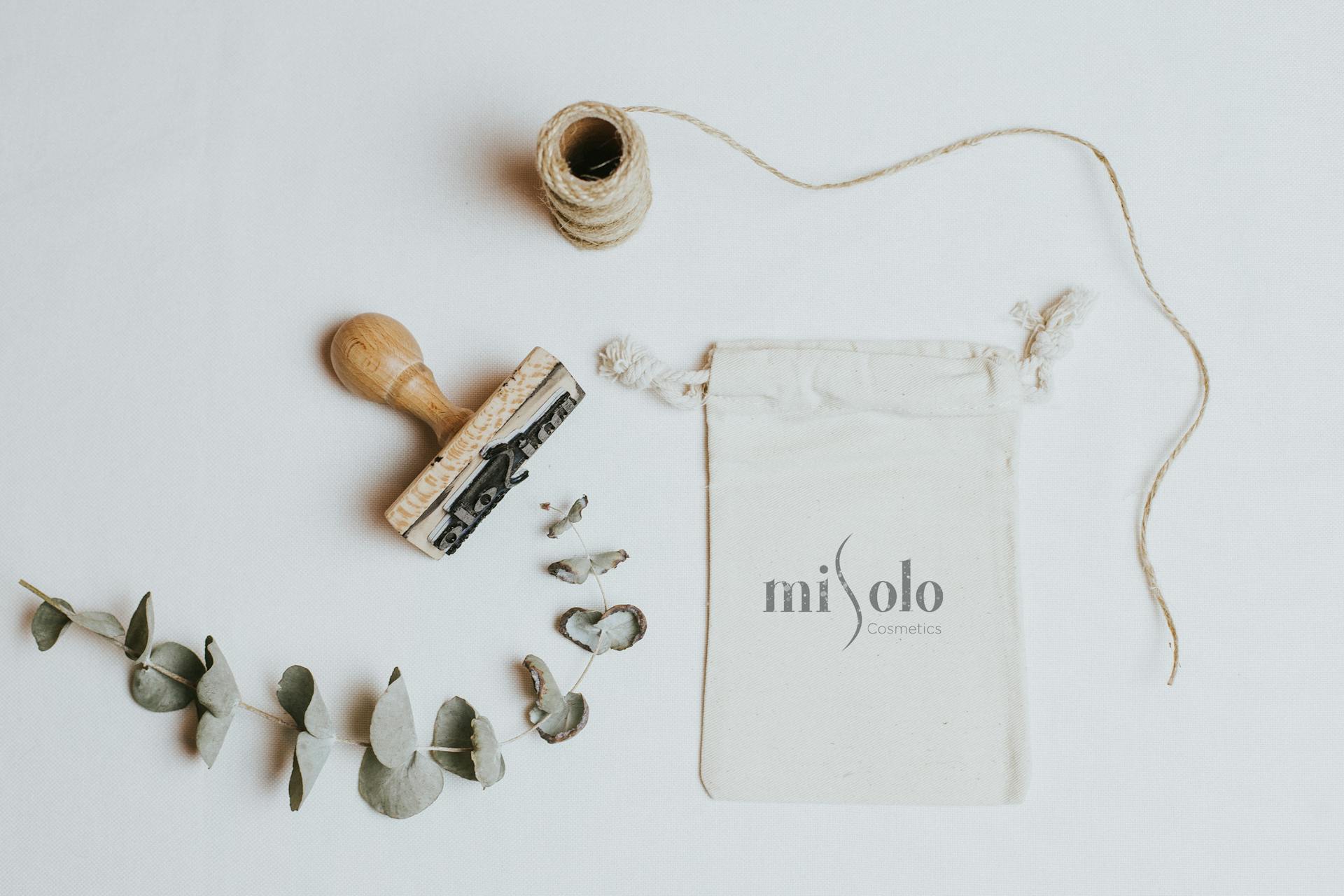 Handmade Fabric Bag for Cosmetics Packaging