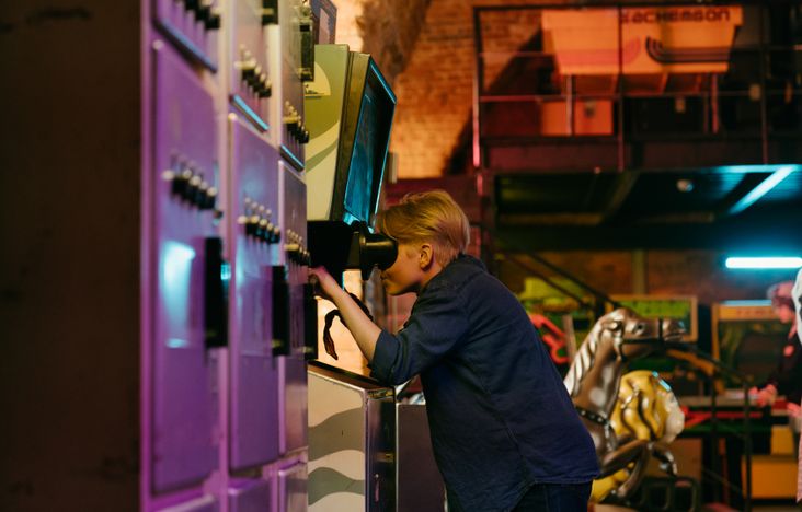 Online Casino: Spielautomaten und Live-Spiele im Überblick
