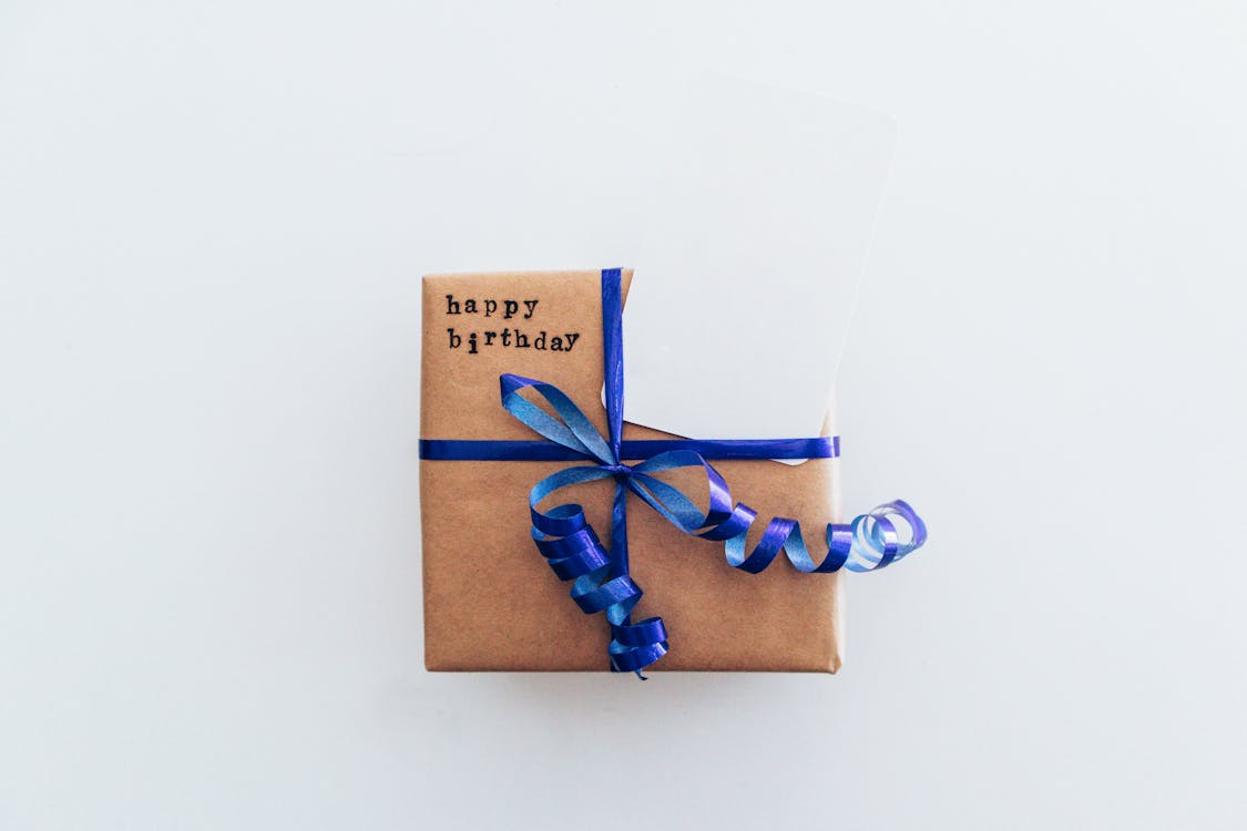 Caja regalo con cinta Feliz Cumple