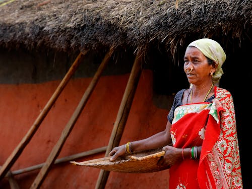 Imagine de stoc gratuită din cocioabă, femeie africană, haine traditionale