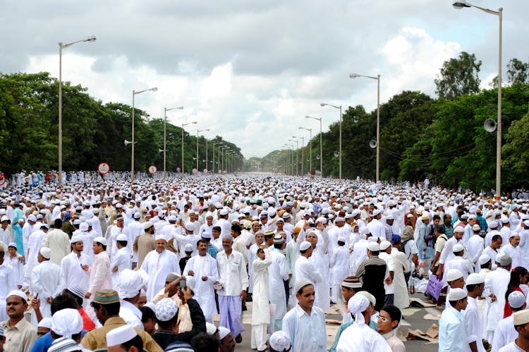 Crowd Of Hajji