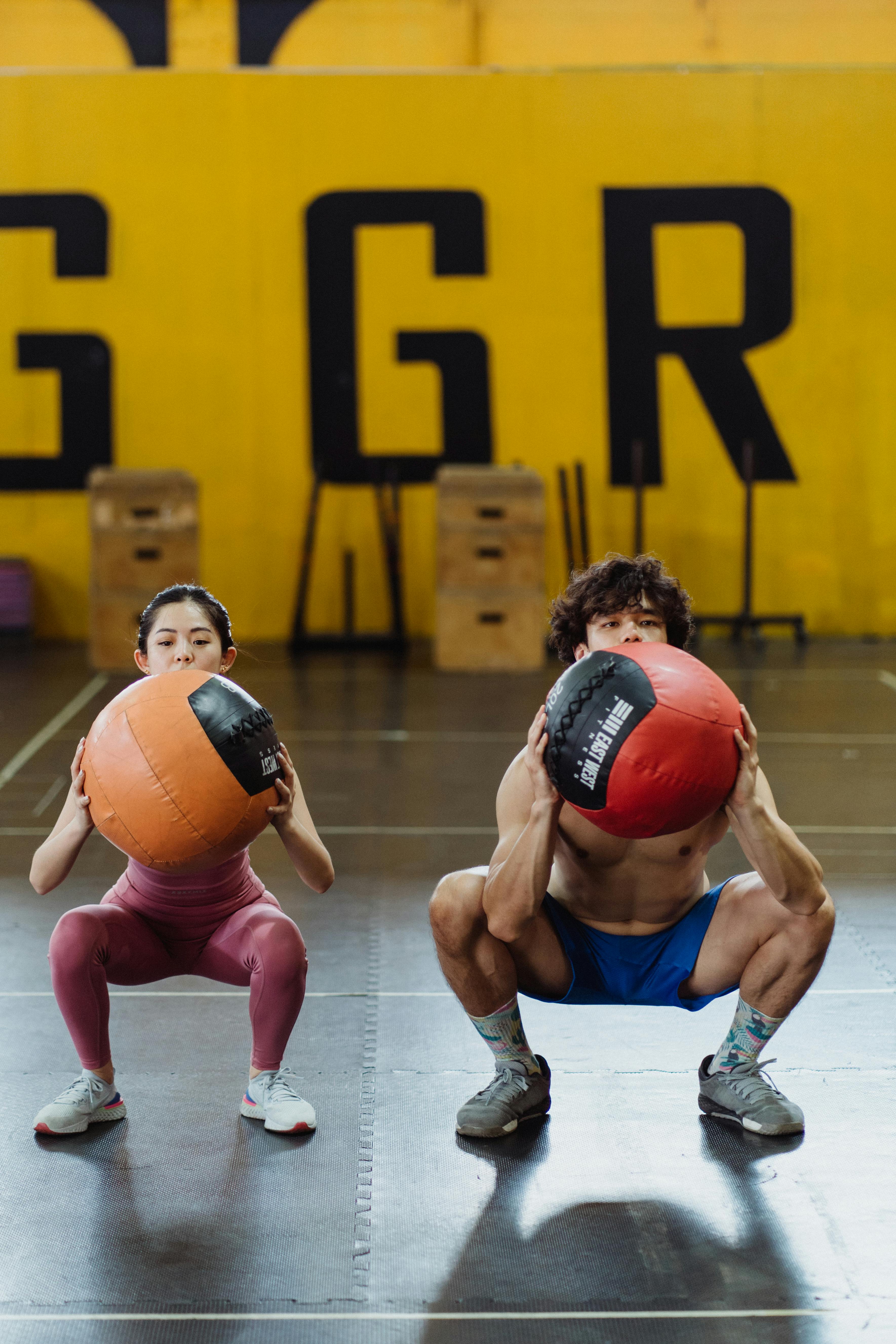 5 Medicine Ball Core Mistakes Costing You Power in 2025 Pinterest