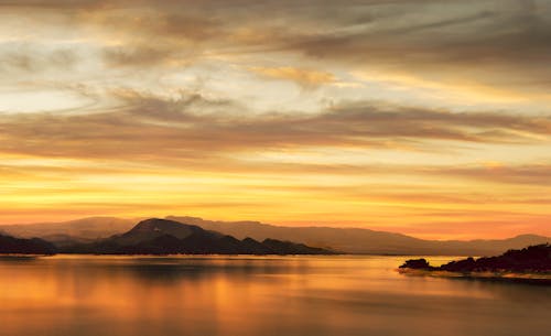 Бесплатное стоковое фото с восход, живописное небо, живописный