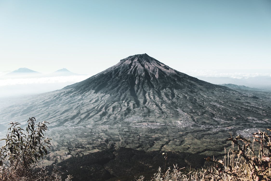 Volcano on an Arid Land · Free Stock Photo