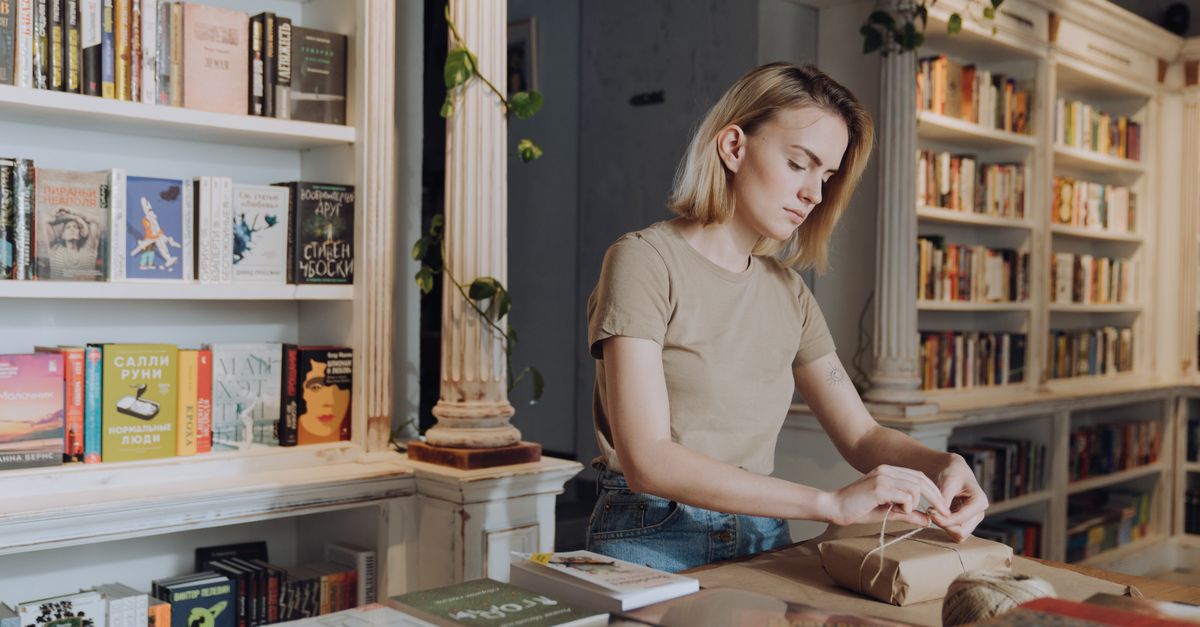 Prosper Gets a Bookstore Worth Browsing: Barnes & Noble Opens at The Gates