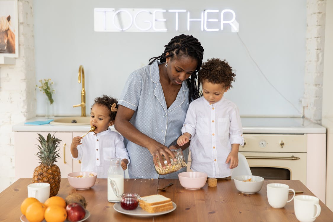 Family serving up their breakfast