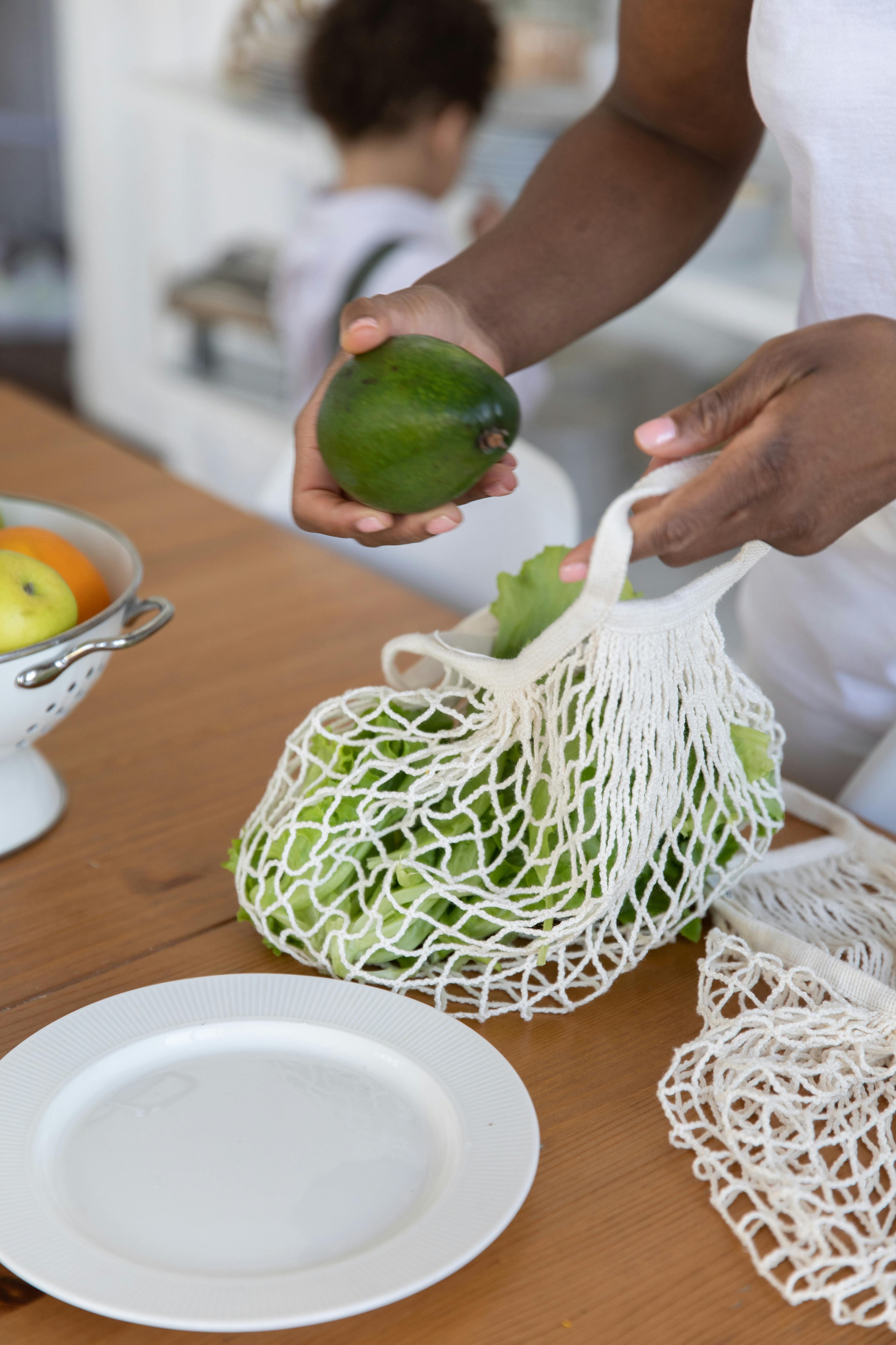 What is the best fruit to put in oatmeal?