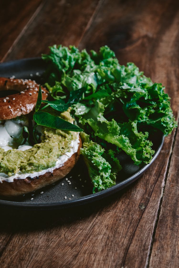 Bagel Toast With Avocado Spread