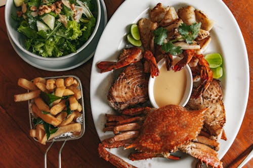 Mouth-watering Seafood in a Ceramic Plate 