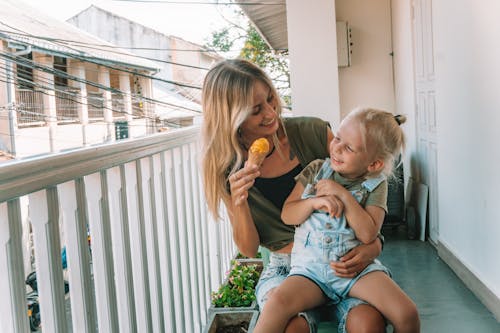 Imagine de stoc gratuită din a fi mamă, adorabil, balcon