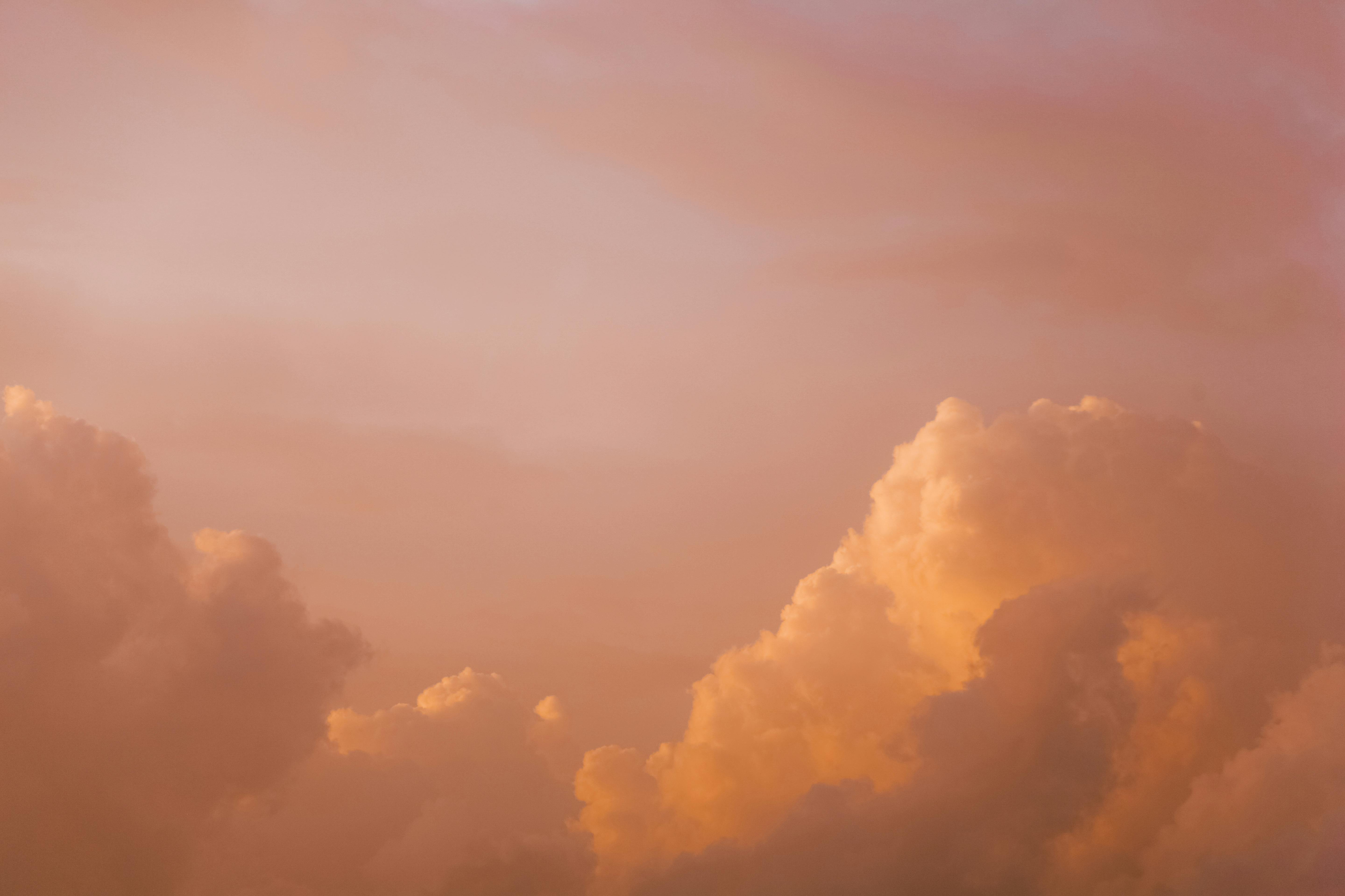 sunlight around clouds