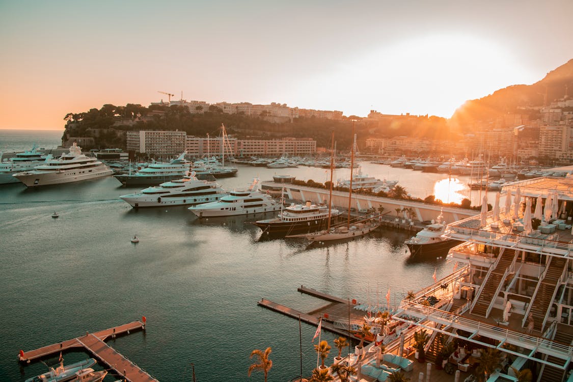 Foto d'estoc gratuïta de alba, badia, barques