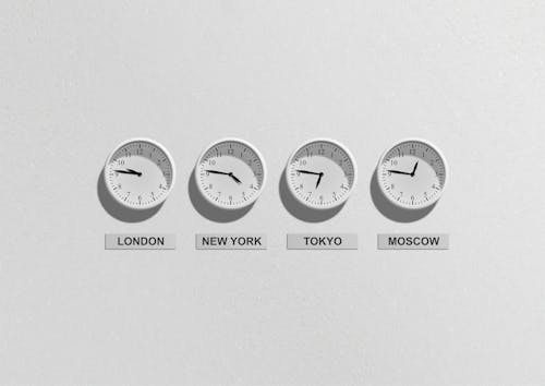 免費 倫敦紐約東京和莫斯科時鐘 圖庫相片