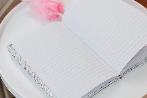 Free Close-up of a Blank Notebook Stock Photo