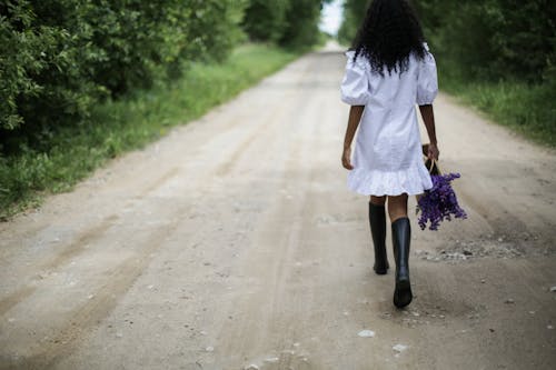 Photos gratuites de bottes en caoutchouc, campagne, chemin