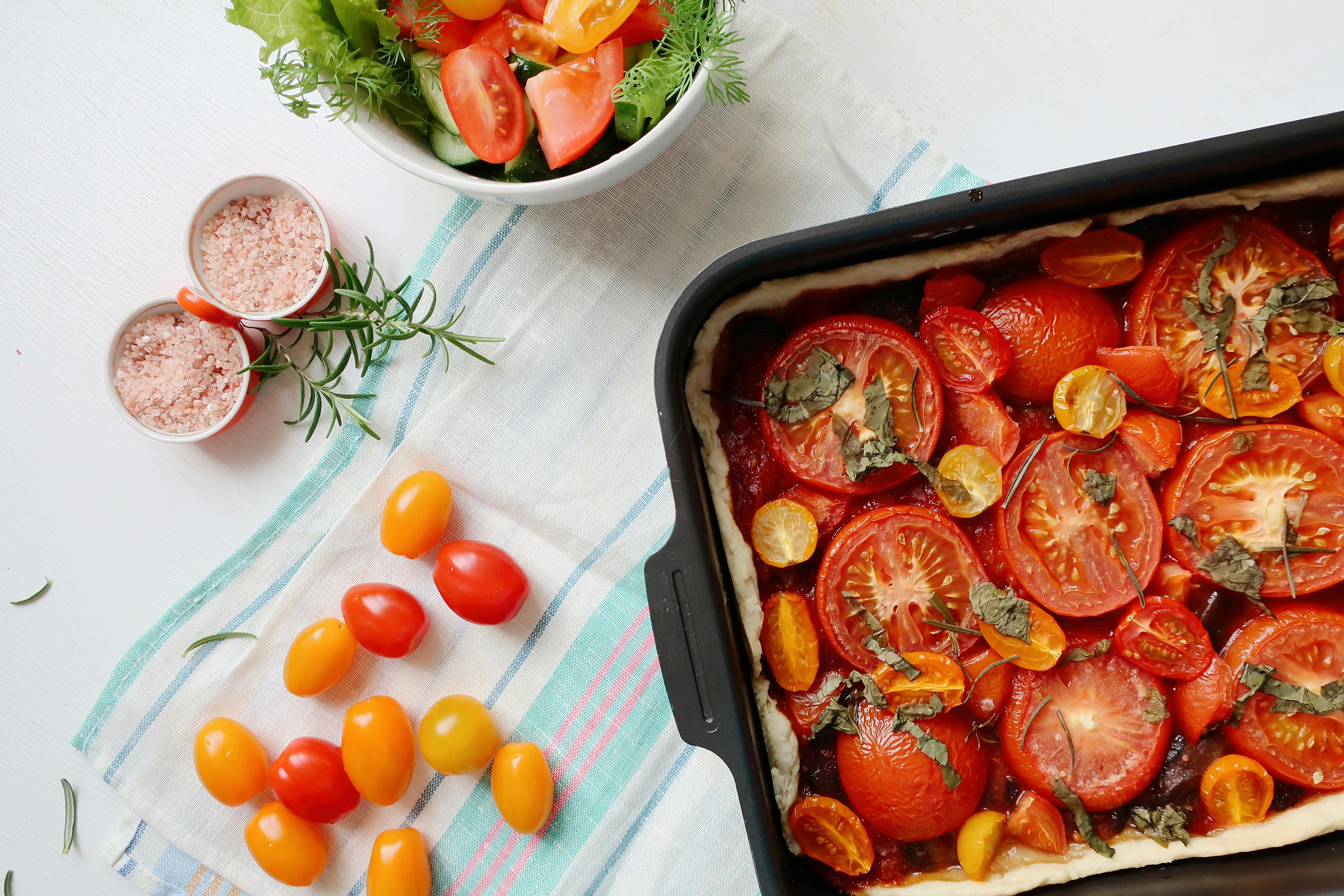 easy recipes budget-friendly meals — Photo by Asya Vlasova on Pexels