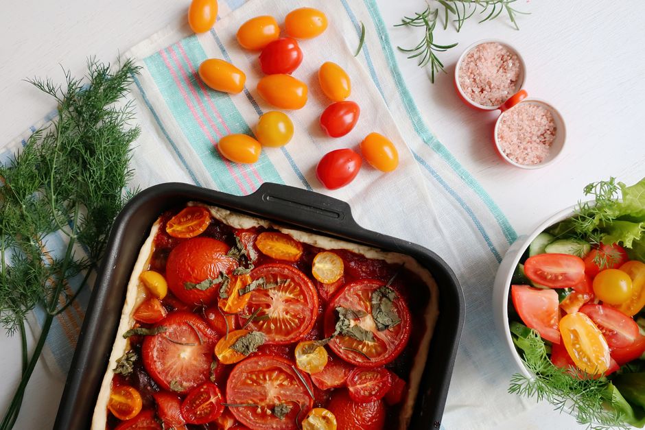 fresh tomatoes ingredients cooking