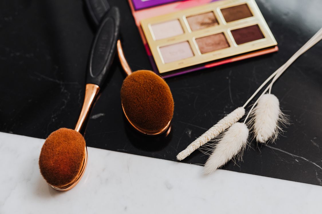 Close-Up Shot of Cosmetic Products · Free Stock Photo