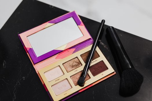 Urban Decay Naked3 Eyeshadow Palette — gift idea
