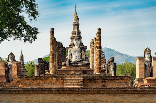 Kostenloses Stock Foto zu blauer himmel, buddha, historisches wahrzeichen