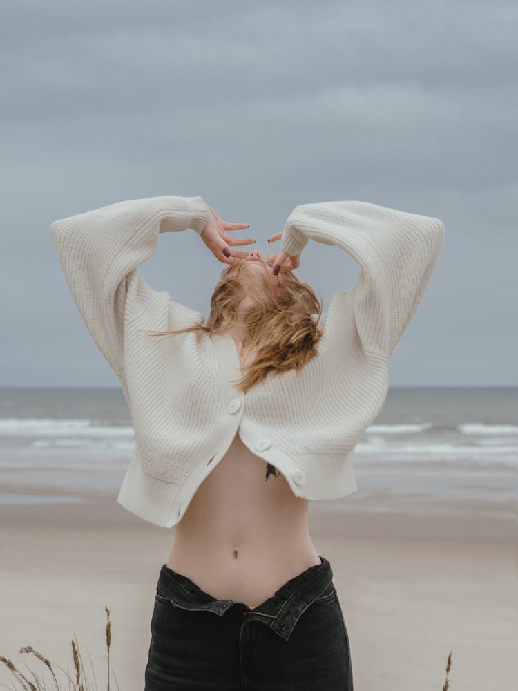 Unrecognizable Sensual Woman With Naked Belly On Sea Beach