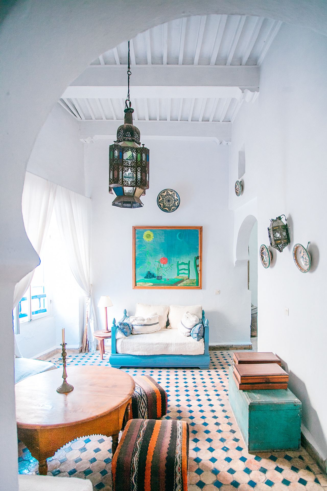 vintage-global-boho-decor Bedroom with Moroccan-inspired global decor pieces