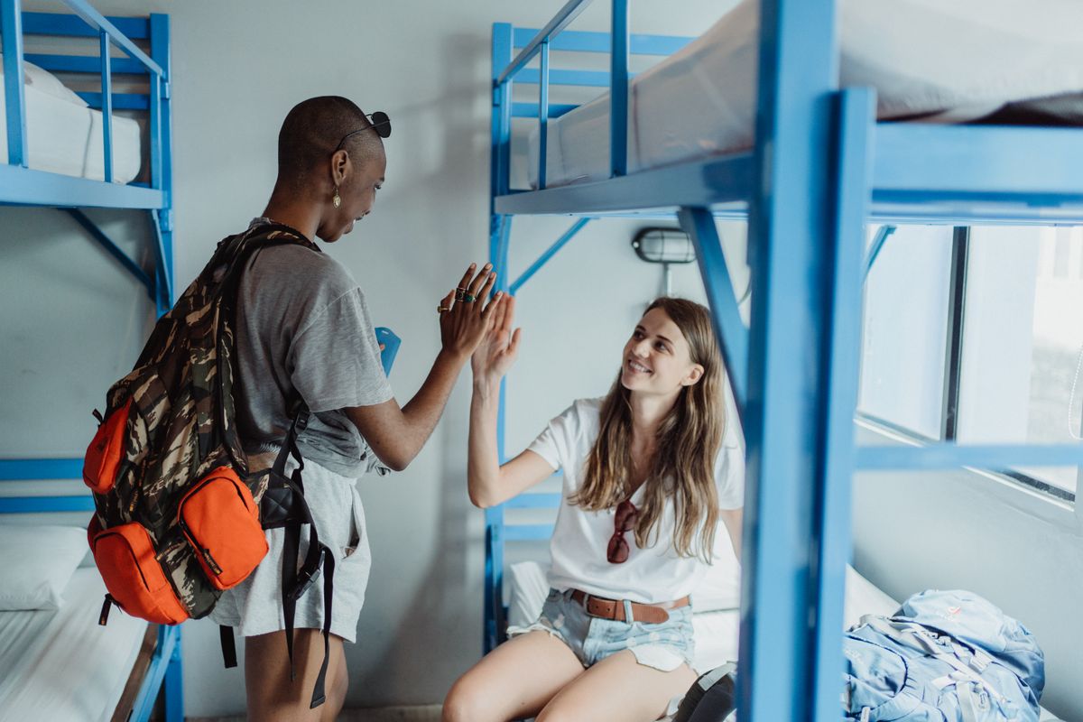 student moves in Upton Park — Student Moves in Upton Park — the working end of the job