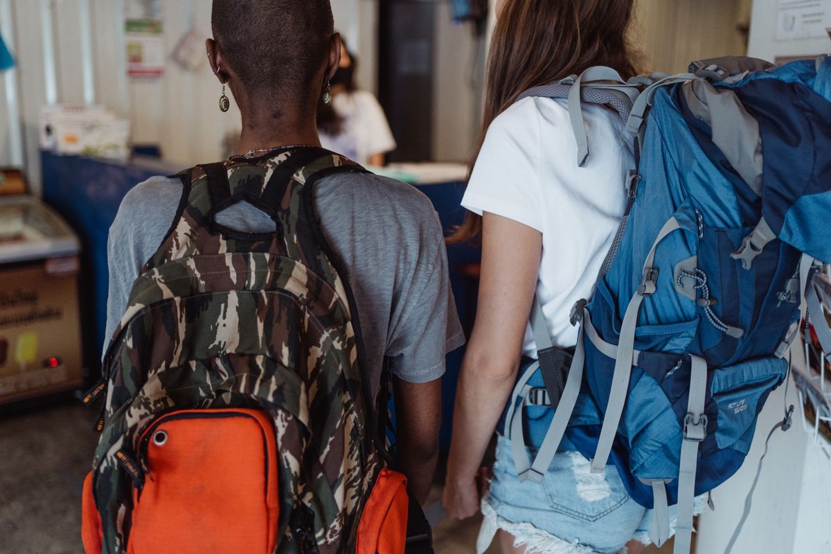 student moves in Glenboig — Student Moves in Glenboig — the working end of the job