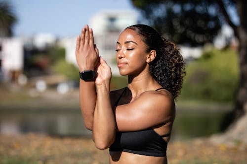 Δωρεάν στοκ φωτογραφιών με yogi, άνθρωπος, αφροαμερικάνα γυναίκα