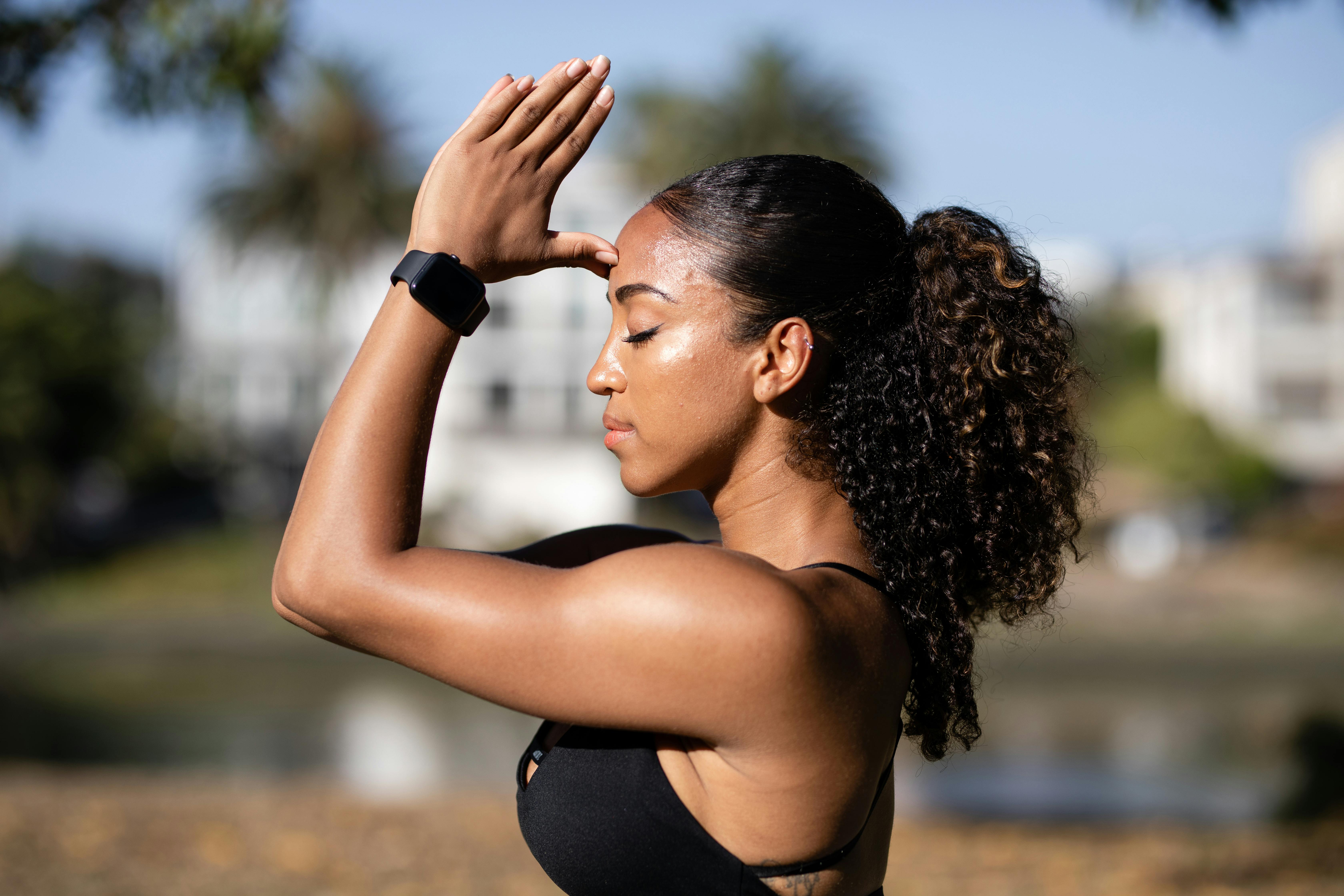 امراة تمارس رياضة