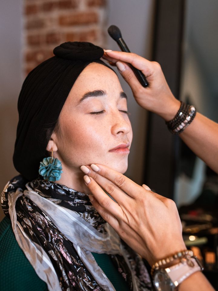 رُزا — سالن زیبایی