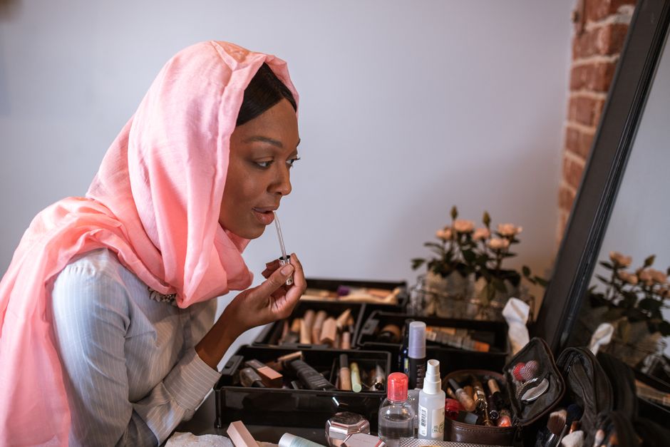 Achieving Flawless Skin: Your Nigerian Guide to Makeup Basics