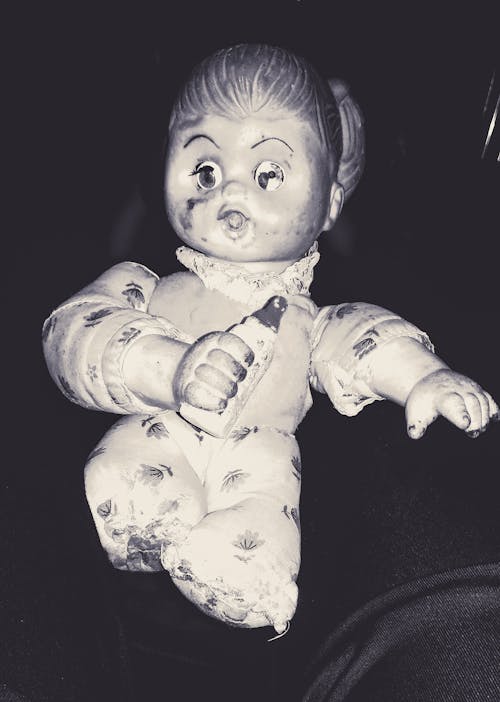 Fotos de stock gratuitas de horror, los niños juegan, muñeca vieja