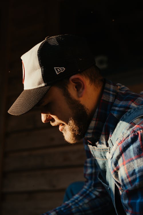 Man in Black and White Fitted Cap