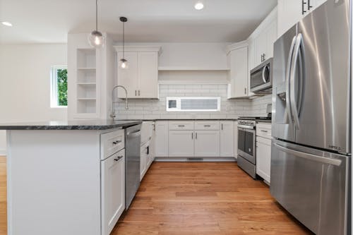 Foto profissional grátis de armários, cozinha, dentro de casa
