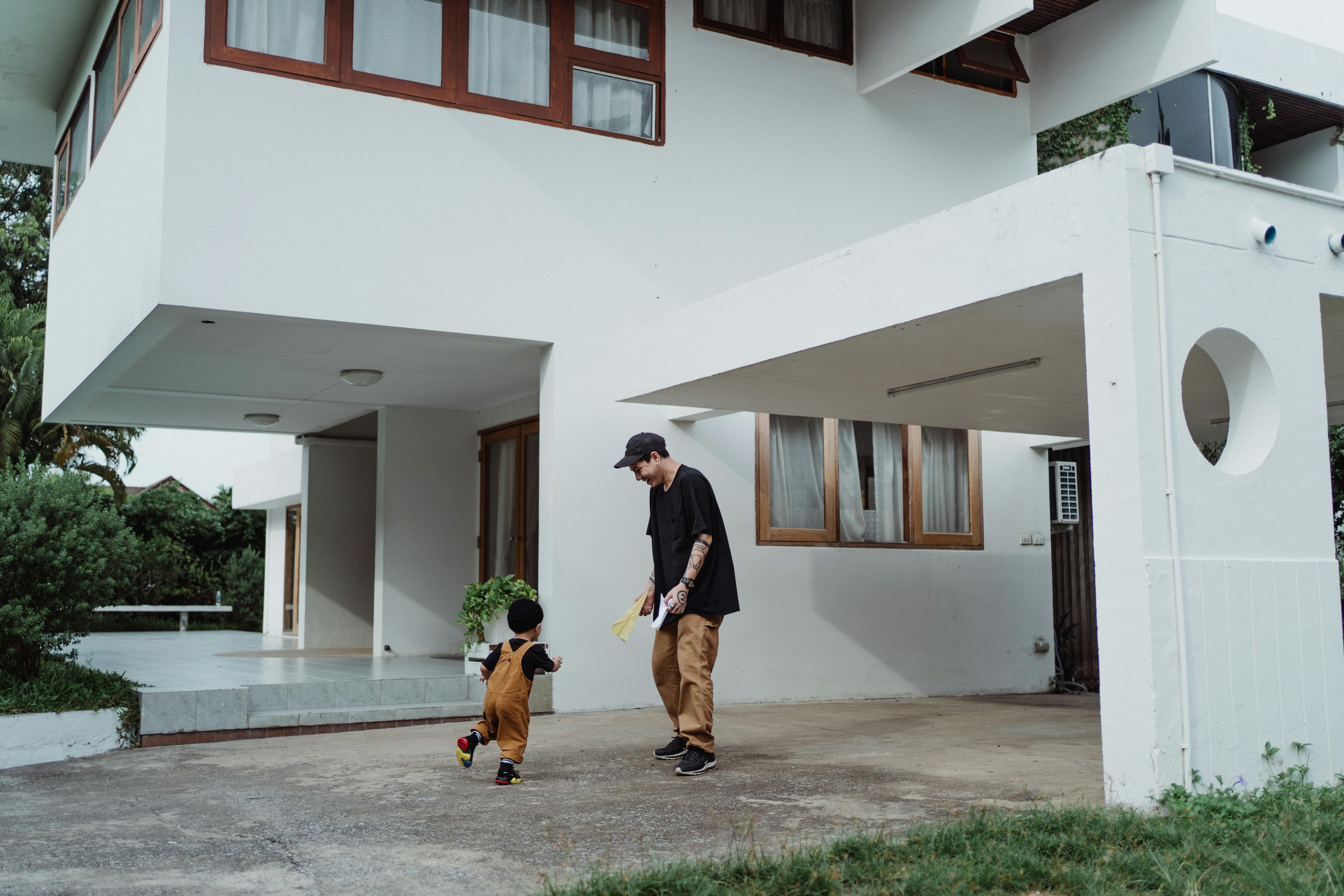 Consumer Guide: How to Make Your Home More Energy Efficient — Photo by Ketut Subiyanto on Pexels