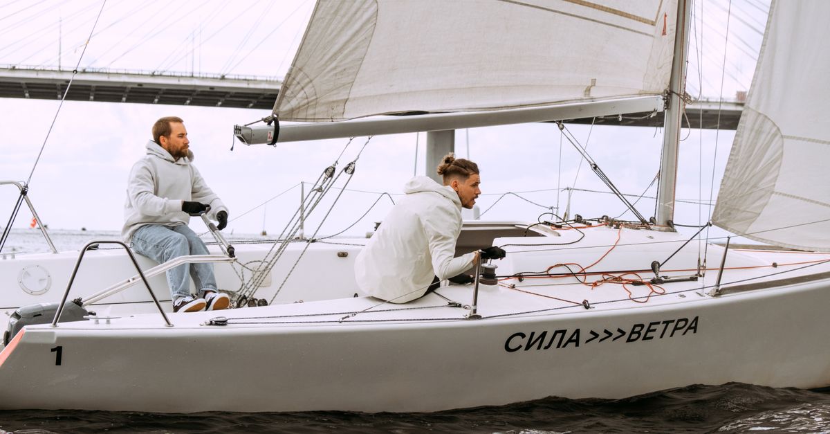 Choosing the right yacht agency in Portonovi