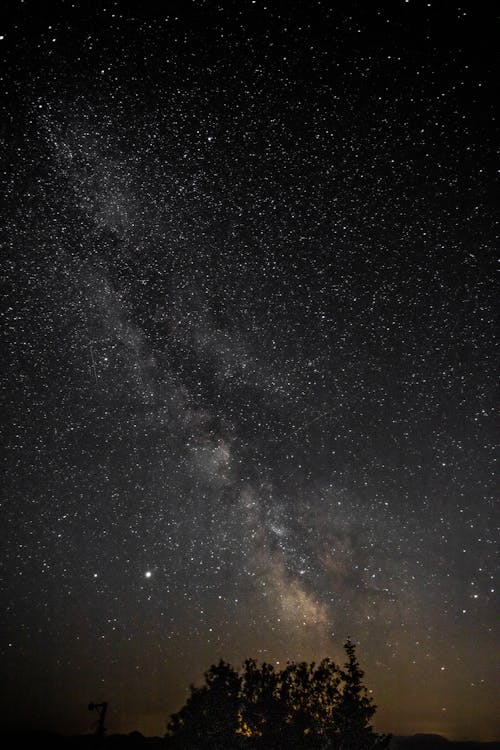 dikey atış, galaksi, gece gökyüzü içeren Ücretsiz stok fotoğraf