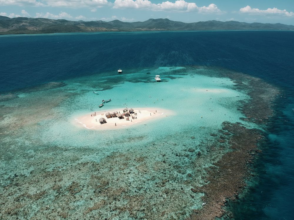 Sandy Islets Sandy Island in Ocean · Free Stock Photo