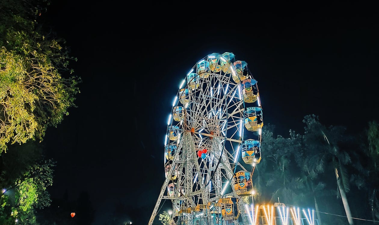 Foto profissional grátis de iluminado, noite, Parque de diversões