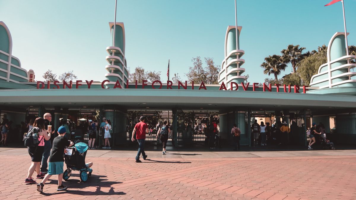 Best Travel Sweepstakes in Anaheim, CA: 2026 Local Guide