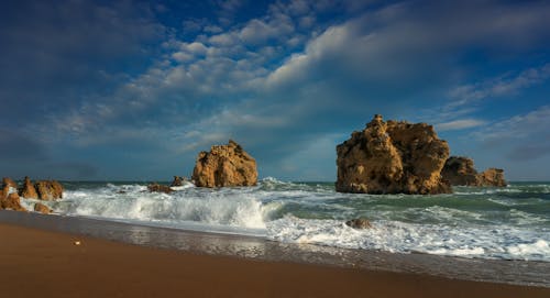 Small Waves on Shore 