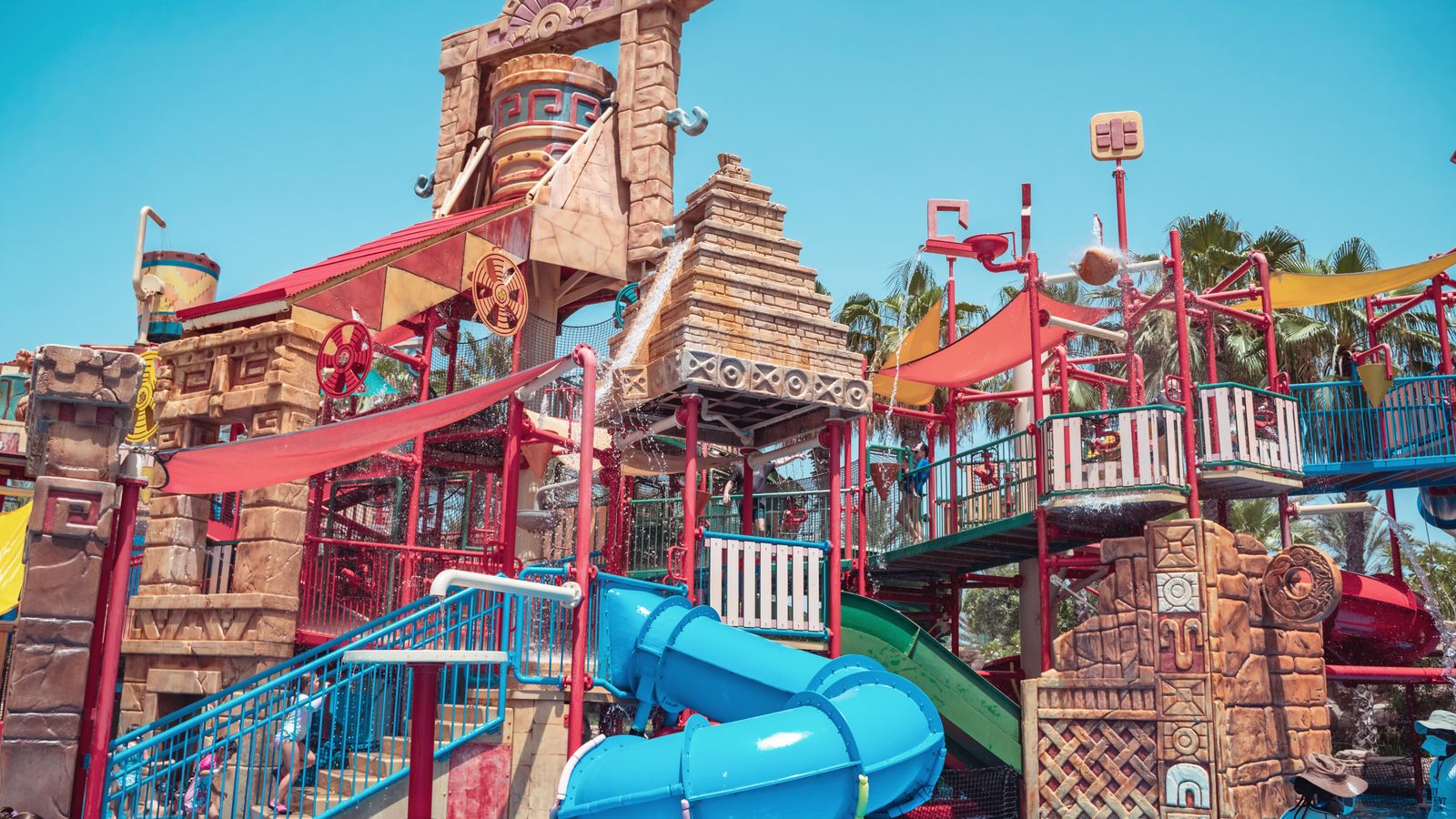 Aquaventure Waterpark Dubai: biglietti, prezzi e consigli per risparmiare
